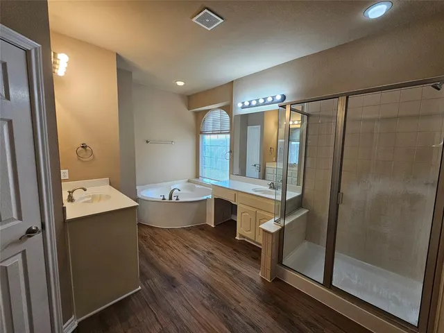 $3,100 | 8225 Painted Tree Trail, Fort Worth, TX 76131