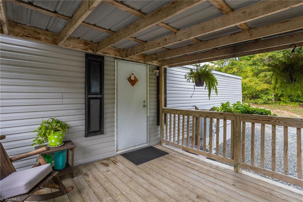 357 Kanoy Road Thomasville, NC 27360 - Photo 11 of 32 Gallery Image 11