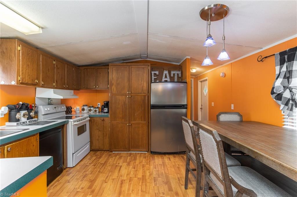 357 Kanoy Road Thomasville, NC 27360 - Photo 15 of 32 Gallery Image 15
