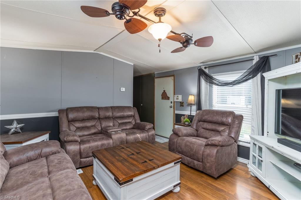 357 Kanoy Road Thomasville, NC 27360 - Photo 18 of 32 Gallery Image 18