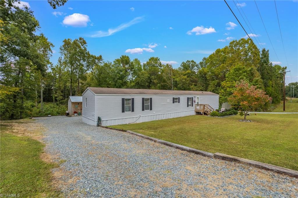 357 Kanoy Road Thomasville, NC 27360 - Photo 5 of 32 Gallery Image 5