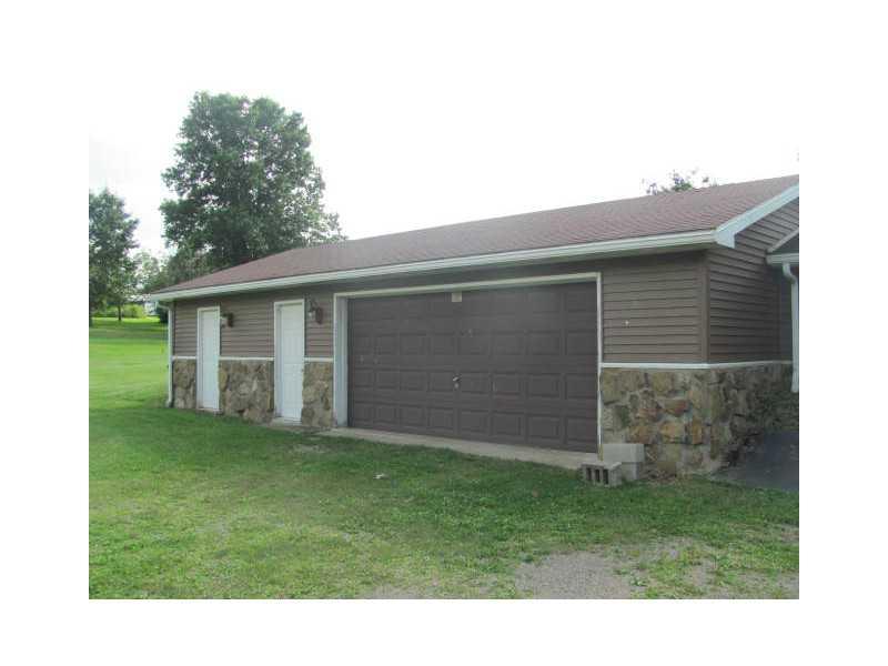 104 Apache Drive Indiana, PA 15701 - Photo 12 of 17 Parking Lot/Garage.