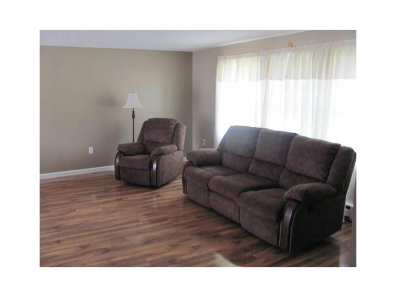 104 Apache Drive Indiana, PA 15701 - Photo 4 of 17 Living Room.