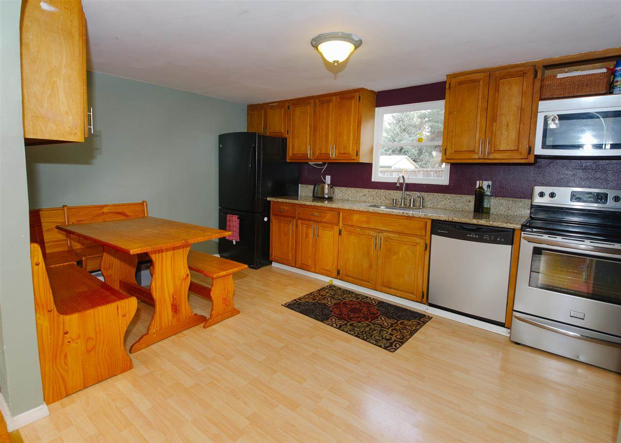 3723 South Myrtle Street Spokane, WA 99223 - Photo 3 of 16