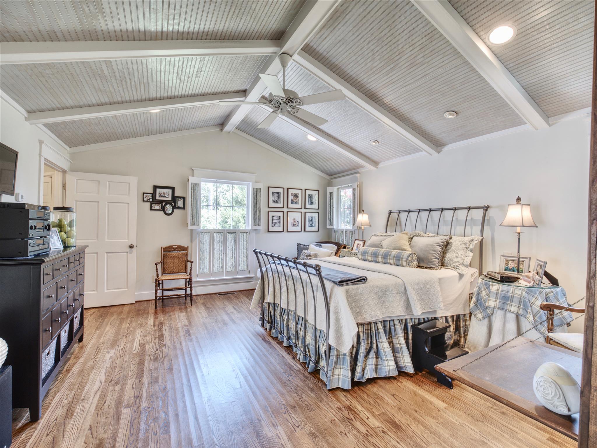 1802 Indian Hills Road Lebanon, TN 37087 - Photo 4 of 29 Another view of the stunning master bedroom