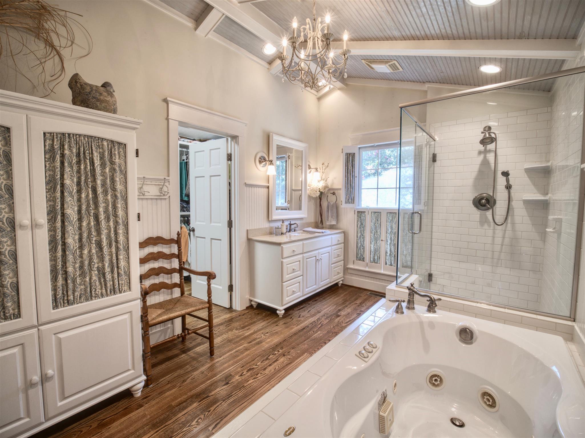 1802 Indian Hills Road Lebanon, TN 37087 - Photo 6 of 29 Is this amazing or what?
