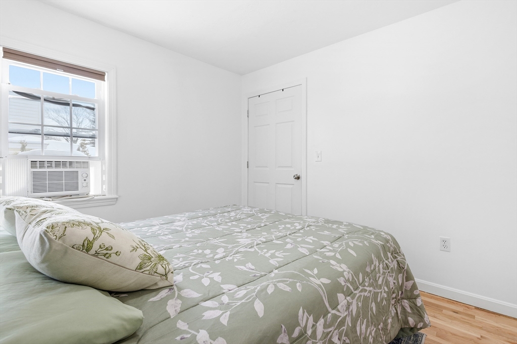 51 Sterling Road Brockton, MA 02302 - Photo 16 of 23