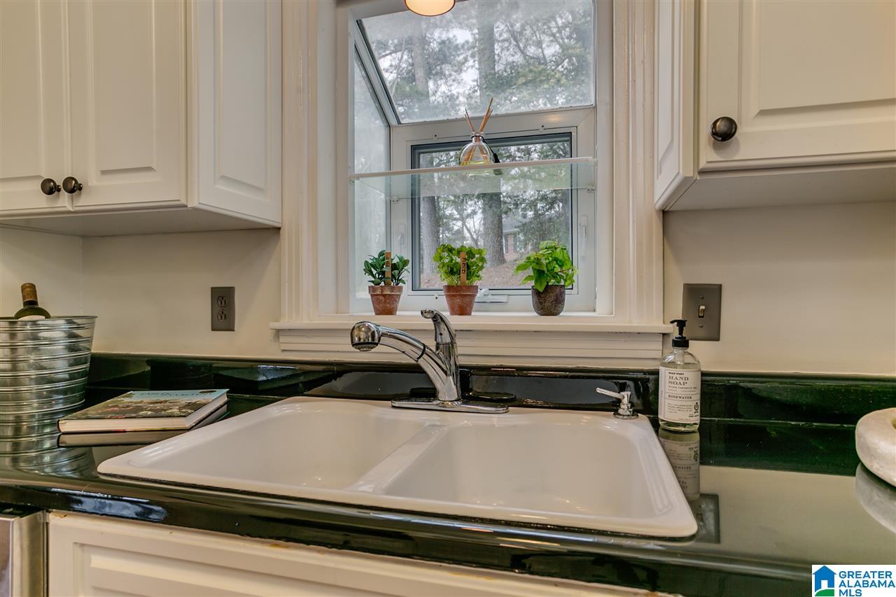 3656 Oakdale Road Birmingham, AL 35223 - Photo 20 of 34