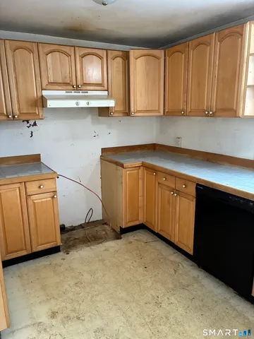 $288,000 | 112 Greenfield Drive, Torrington, CT 06790