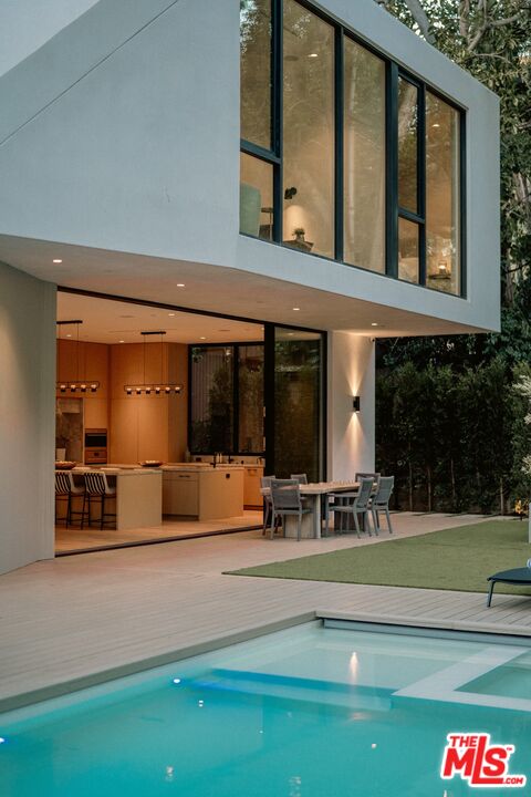 1508 Roscomare Road Los Angeles, CA 90077 - Photo 26 of 29