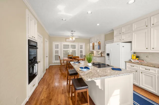 $379,000 | 5702 Glen Pines Drive, Houston, TX 77069