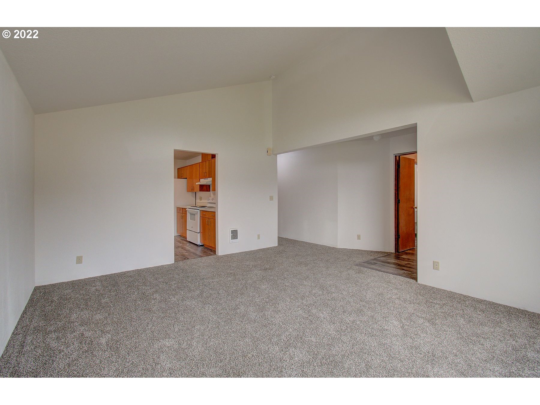 108 Cowan Court Longview, WA 98632 - Photo 4 of 16