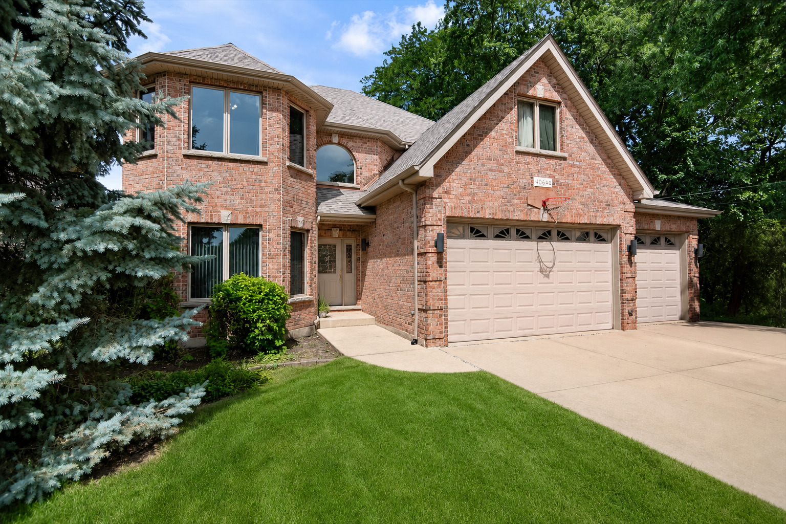 604 North Beverly Avenue Addison, IL 60101 - Photo 1 of 1