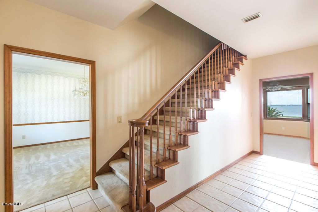 2840 North Riverside Drive Indialantic, FL 32903 - Photo 2 of 25 Foyer.jpg