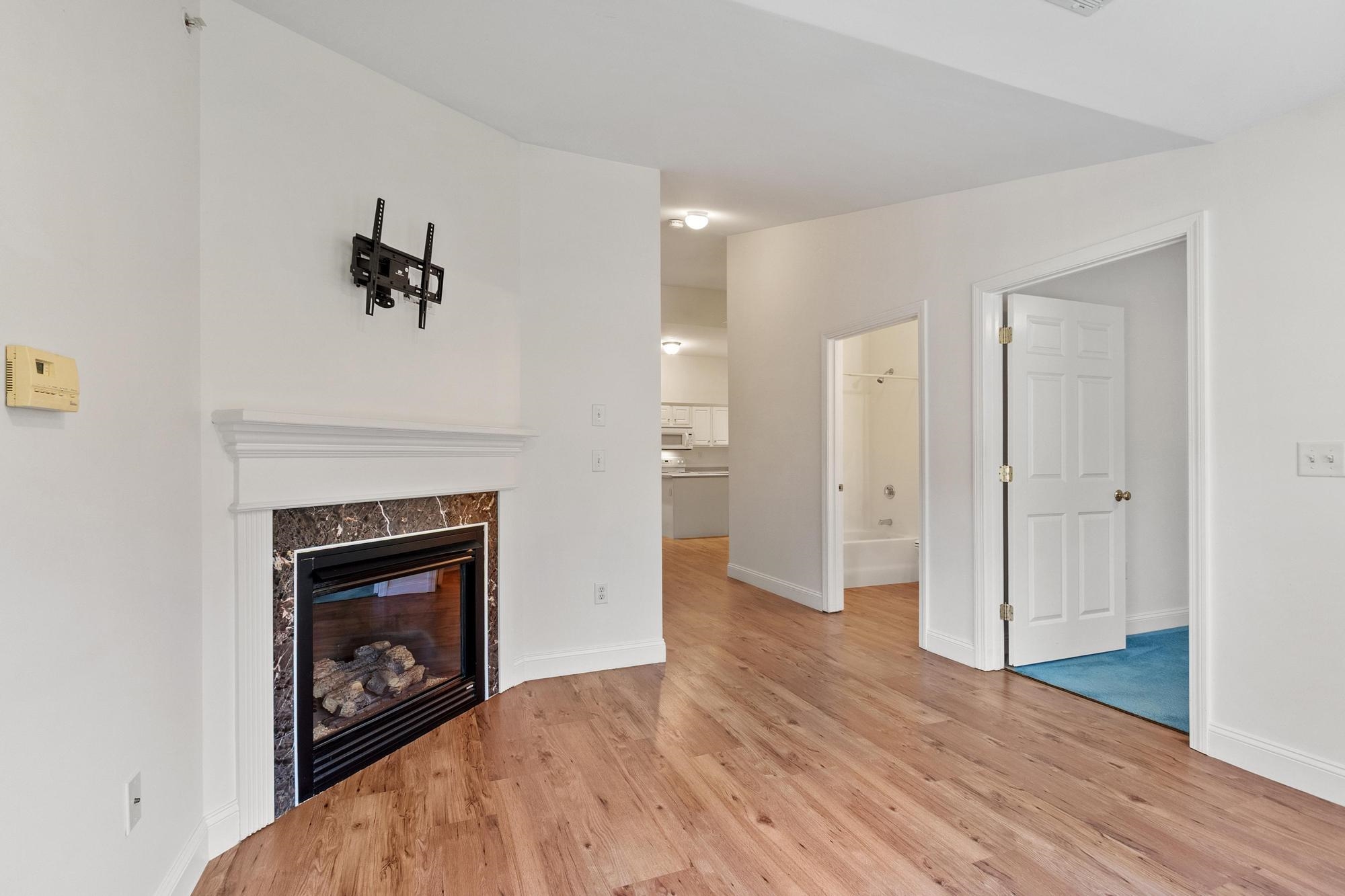 59 Cluff Road, Unit 16 Salem, NH 03079 - Photo 12 of 34 Gallery Image 12