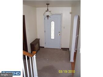 284 County House Road Clarksboro, NJ 08020 - Photo 2 of 12 Foyer