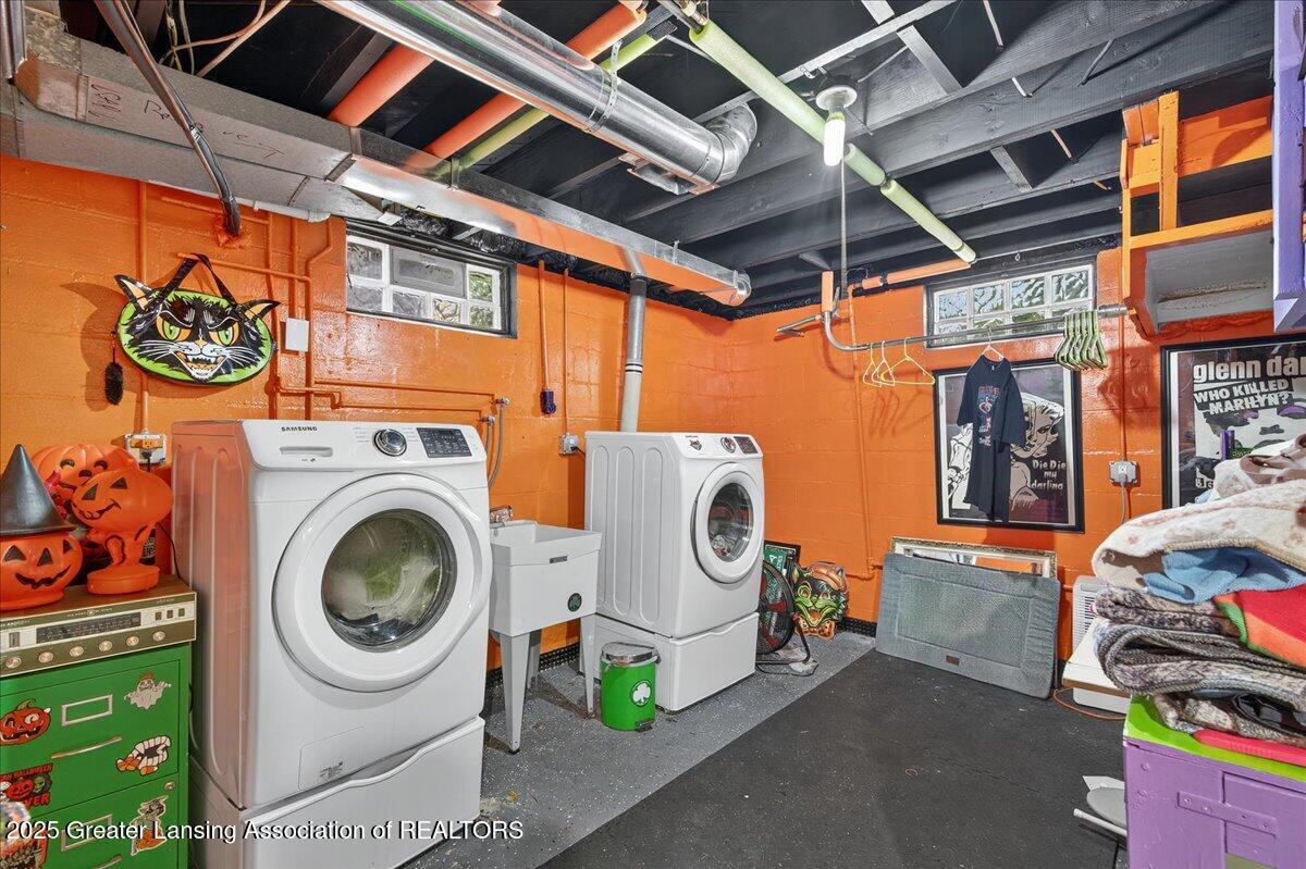 133 East Riverside Street Williamston, MI 48895 - Photo 24 of 44 Laundry