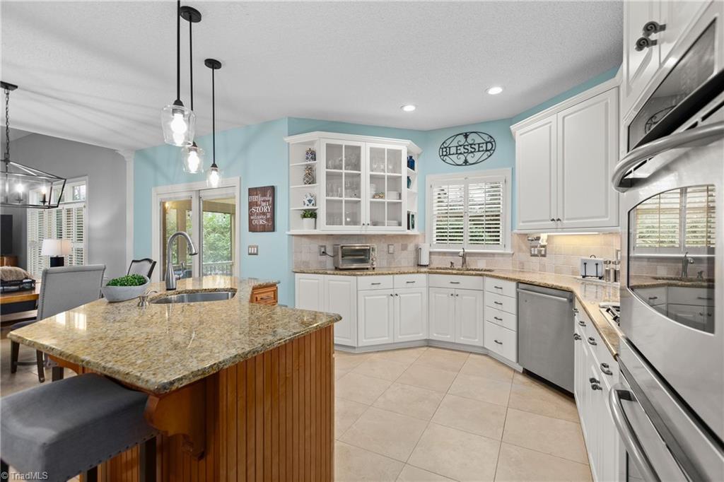 3912 Wesseck Drive High Point, NC 27265 - Photo 13 of 50