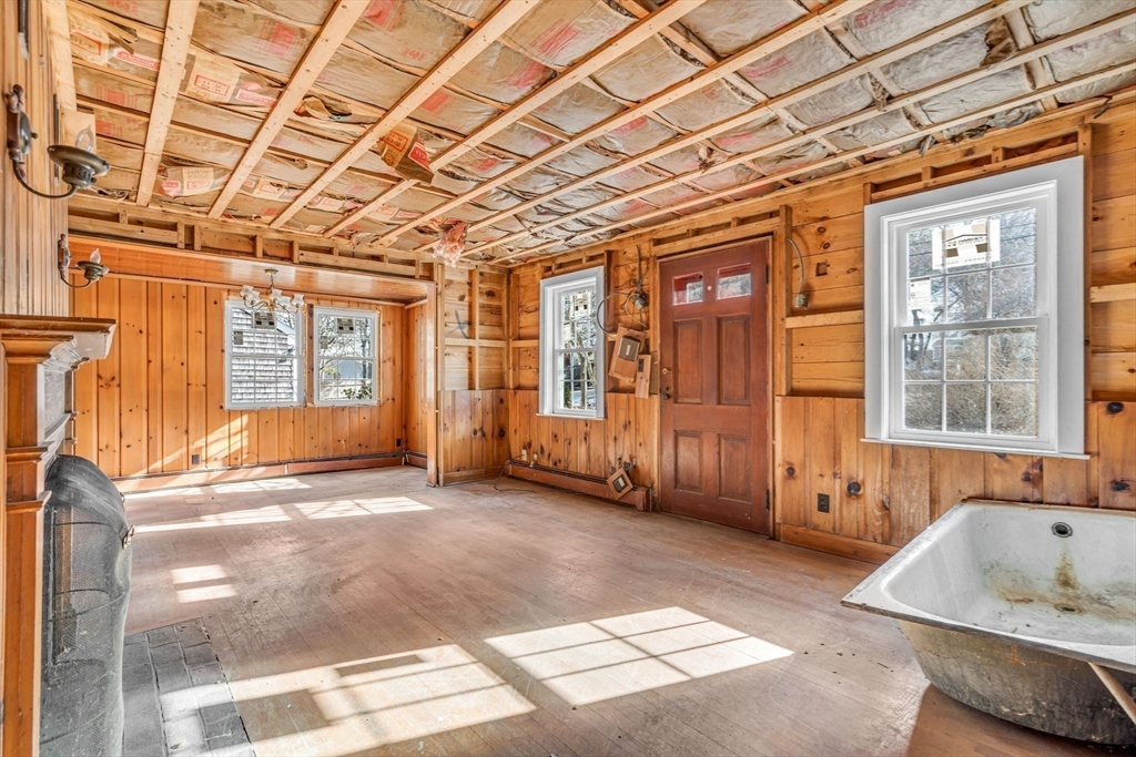 14 Heintz Road Dennis Port, MA 02639 - Photo 4 of 37 Gallery Image 4