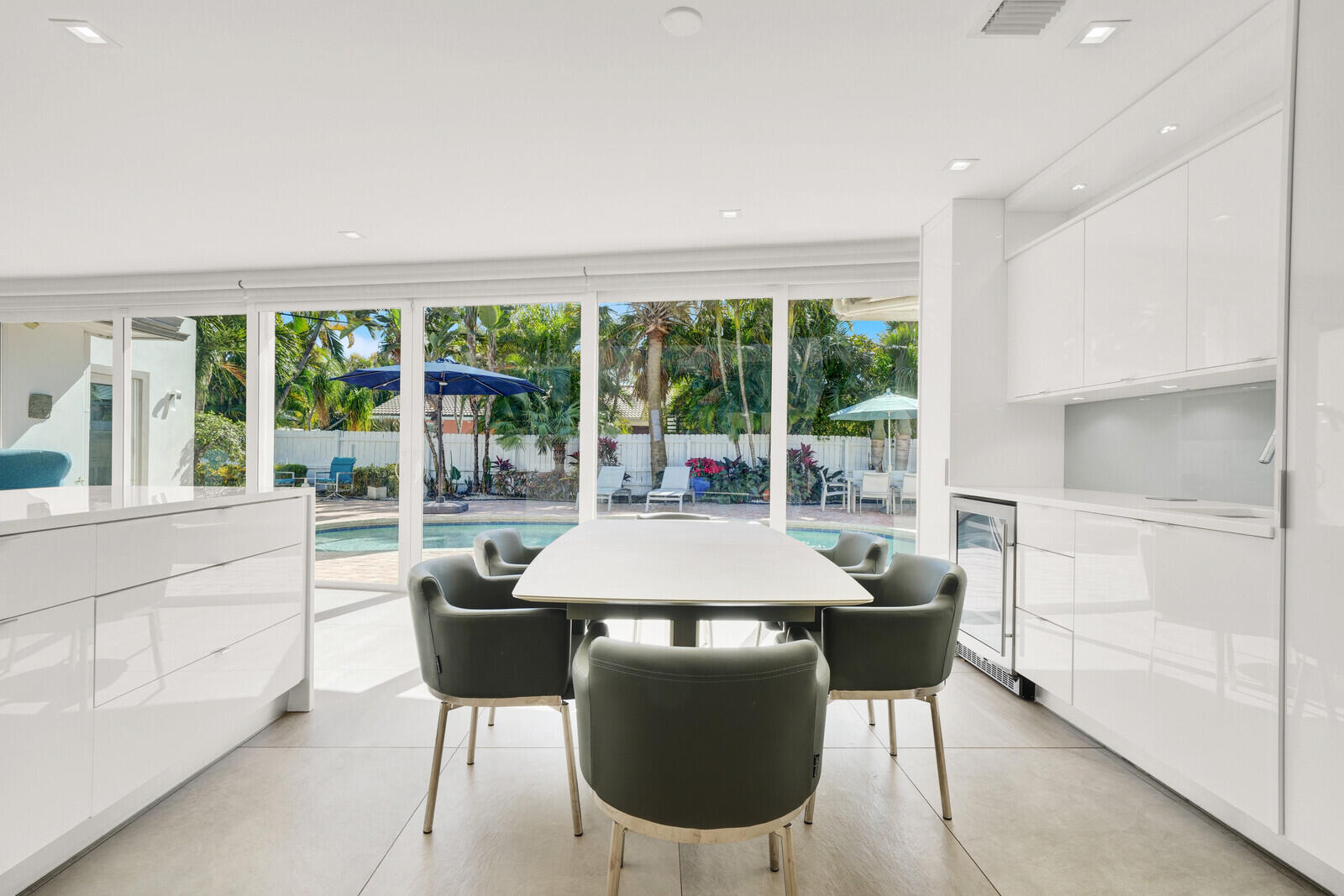 1199 Dolphin Road Singer Island, FL 33404 - Photo 11 of 60 22_Image_22_mls