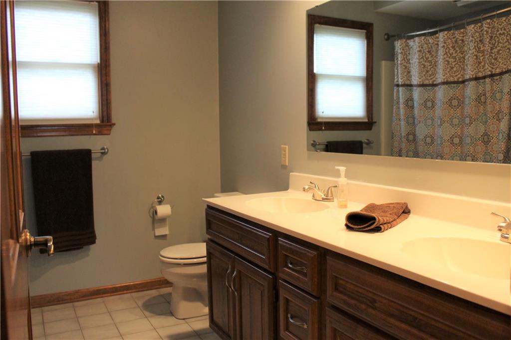 4200 Tuscarawas Road Beaver, PA 15009 - Photo 15 of 24 Master Bathroom With Double Bowl Vanity
