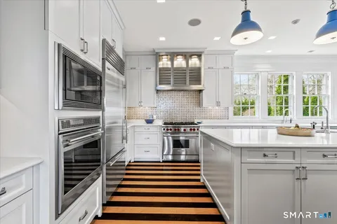 $8,495,000 | 16 E Trail, Darien, CT 06820