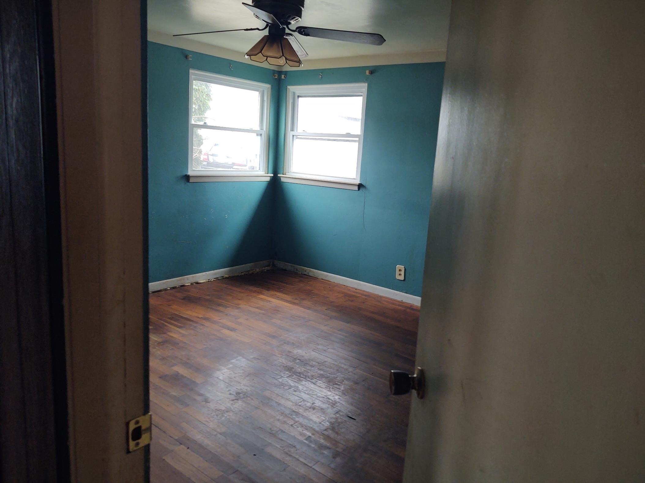 1883 East Parish Road Kawkawlin, MI 48631 - Photo 11 of 12