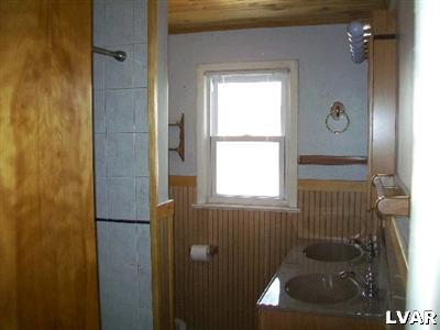 641 Arndt Road Easton, PA 18040 - Photo 5 of 7 Gallery Image 5