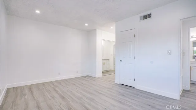 $1,549,000 | 6104 Costello Avenue, Valley Glen, CA 91401