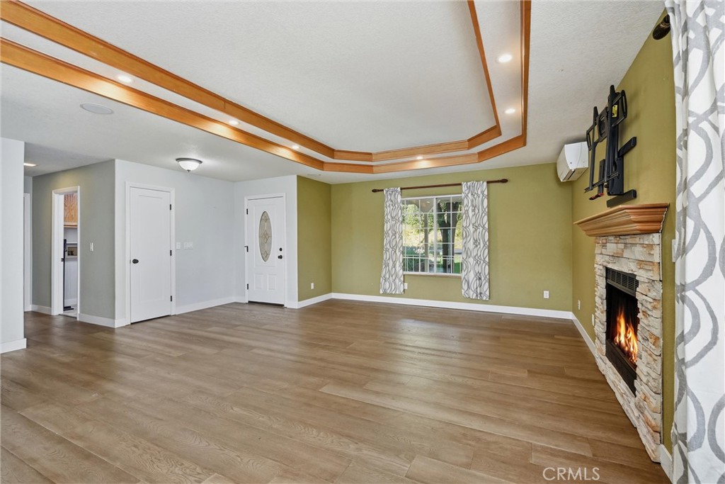 18669 Deer Hill Road Hidden Valley Lake, CA 95467 - Photo 8 of 40 Living Room