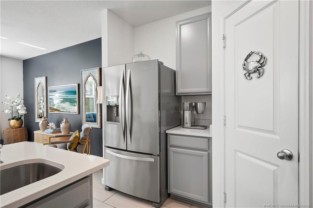 380 Southeast Sea Hunt Way Stuart, FL 34994 - Photo 12 of 42 Stainless whirlpool appliances