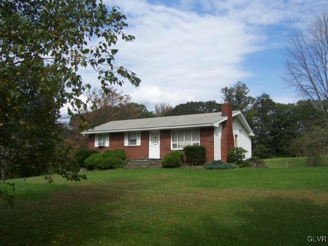 5398 Neola Road Stroudsburg, PA 18360 - Photo 6 of 10 Gallery Image 6