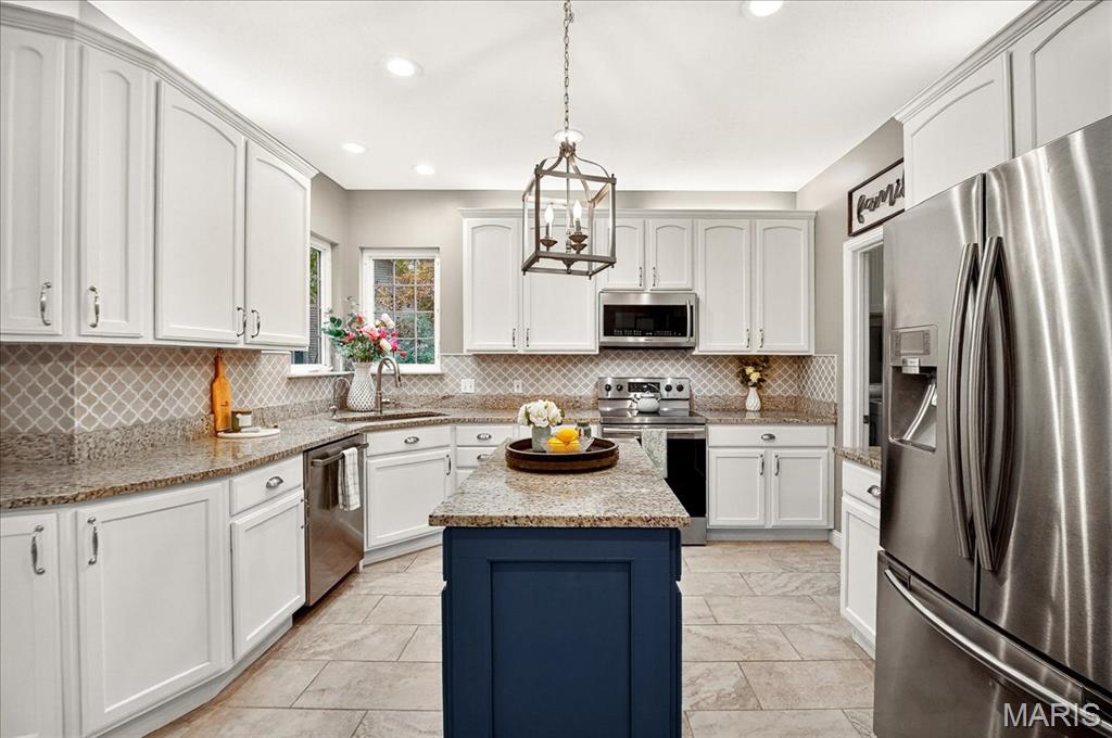 1516 Redbriar Drive High Ridge, MO 63049 - Photo 14 of 57