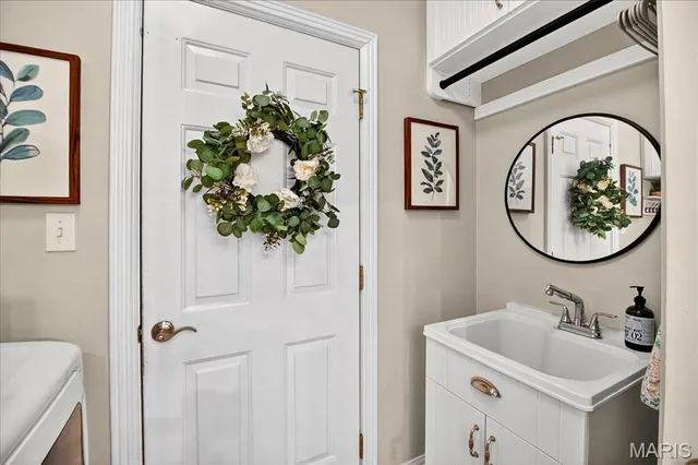 $675,000 | 1516 Redbriar Drive, High Ridge, MO 63049