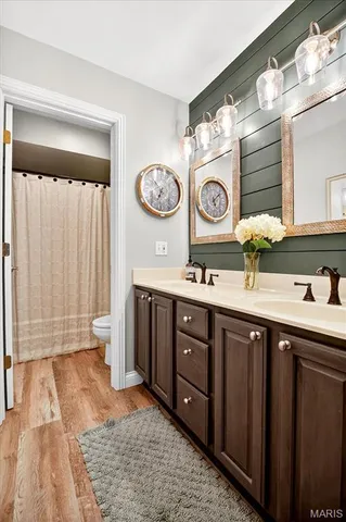 $675,000 | 1516 Redbriar Drive, High Ridge, MO 63049