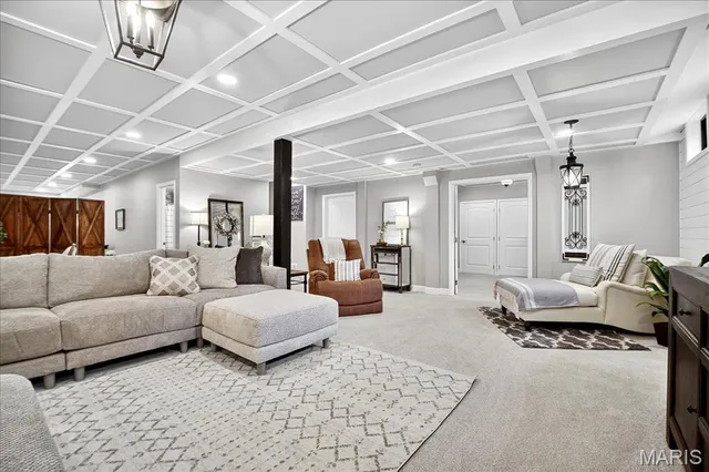 $675,000 | 1516 Redbriar Drive, High Ridge, MO 63049