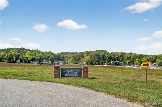 $675,000 | 1516 Redbriar Drive, High Ridge, MO 63049