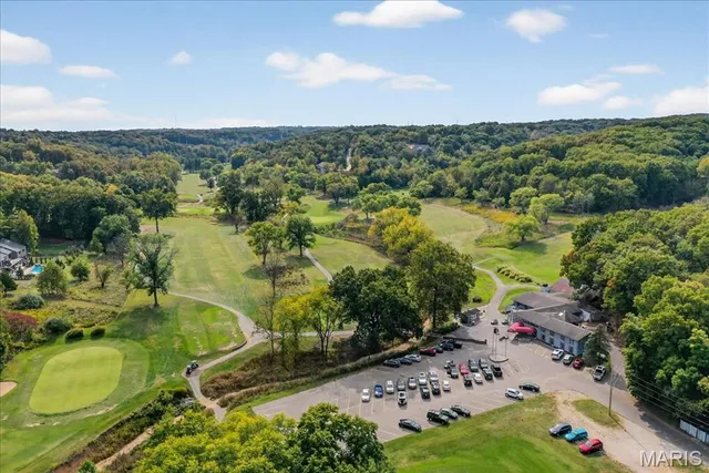 $675,000 | 1516 Redbriar Drive, High Ridge, MO 63049