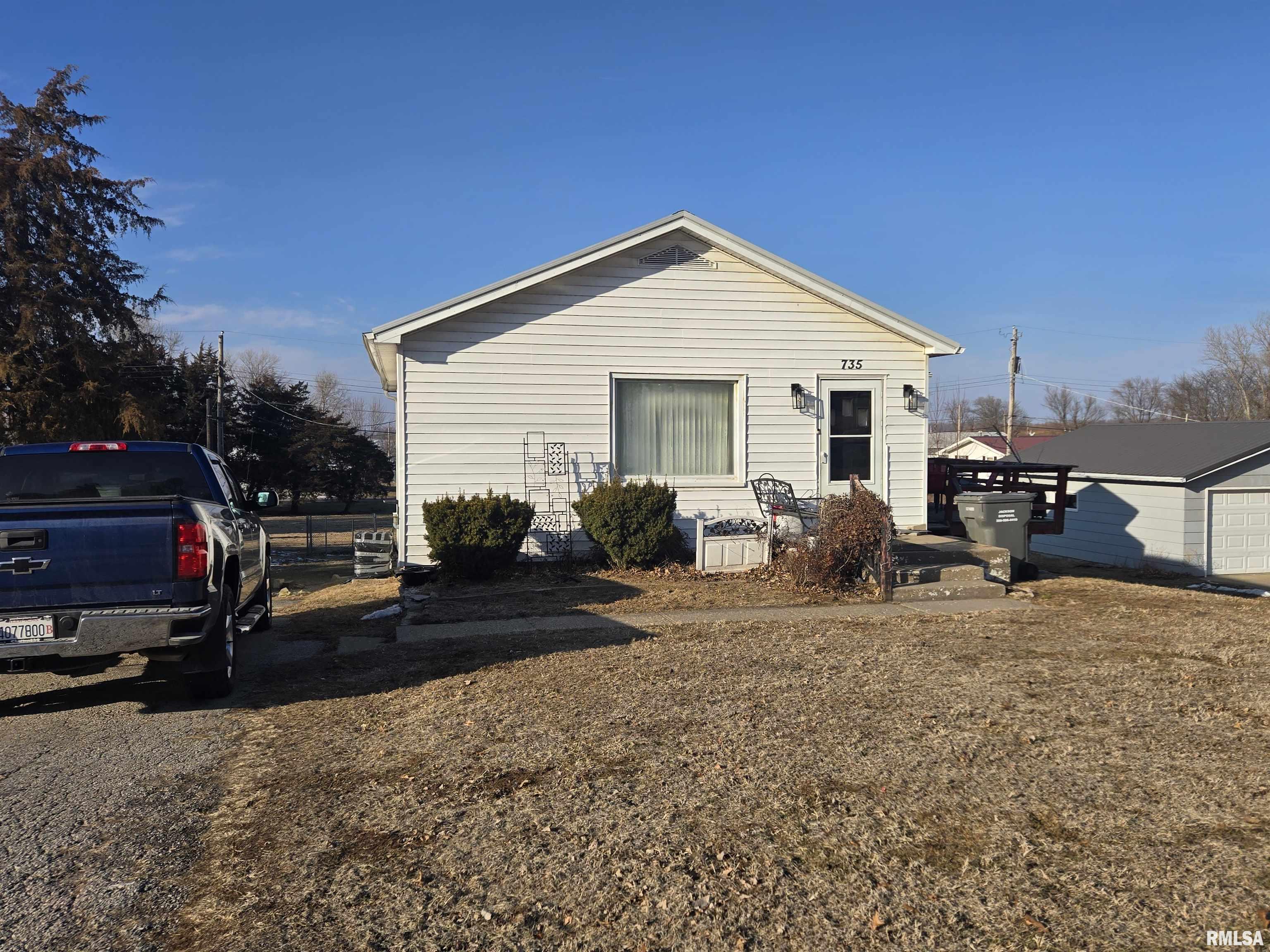 735 West 3rd Street Dallas City, IL 62330 - Photo 12 of 12