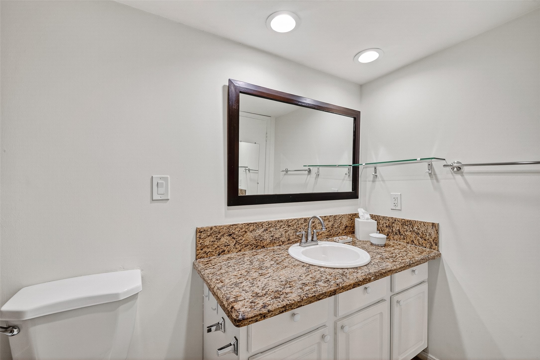 6466 Bayou Glen Road, Unit 6466 Houston, TX 77057 - Photo 23 of 34