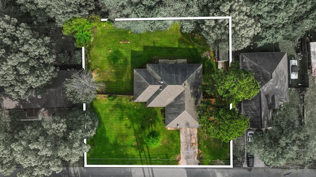 10203 Crestview Drive Tyler, TX 75707 - Photo 23 of 25 front view of a house with a yard