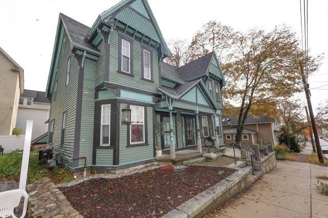 $3,600 | 331 East High Street, Manchester, NH 03104