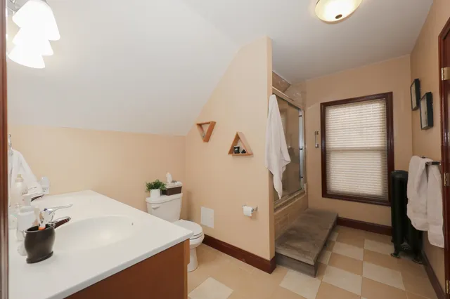 $3,600 | 331 East High Street, Manchester, NH 03104