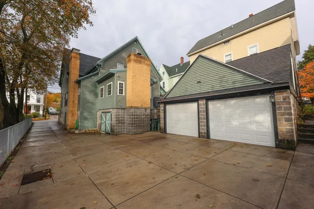 $3,600 | 331 East High Street, Manchester, NH 03104