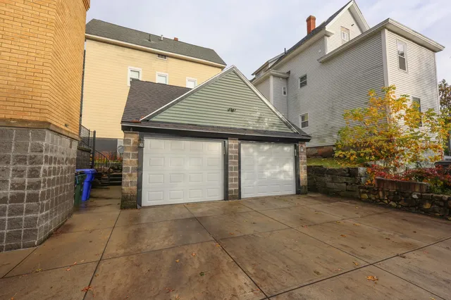 $3,600 | 331 East High Street, Manchester, NH 03104