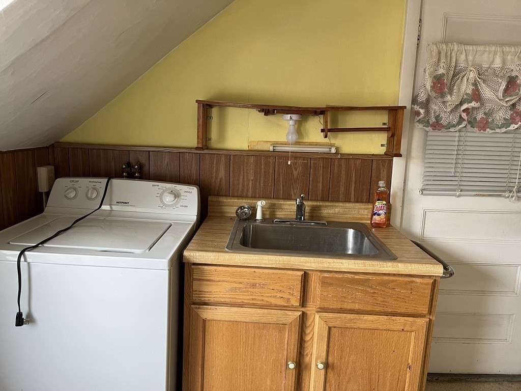 68 Suffolk Street Worcester, MA 01604 - Photo 13 of 24