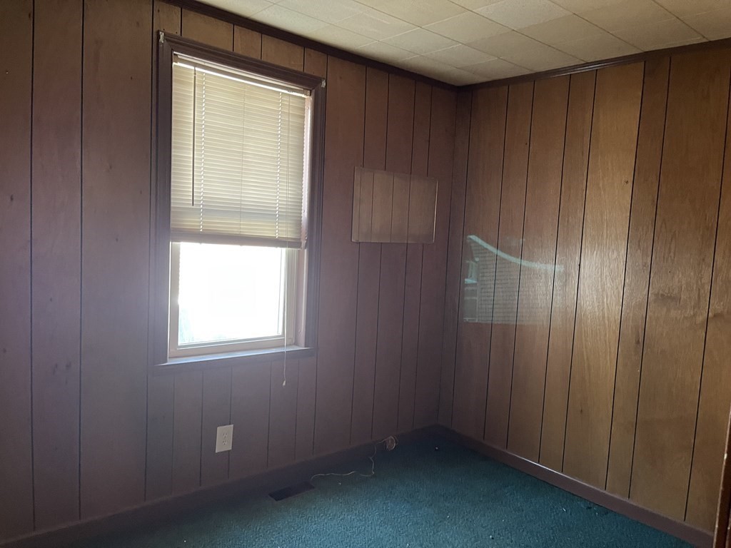 68 Suffolk Street Worcester, MA 01604 - Photo 5 of 24