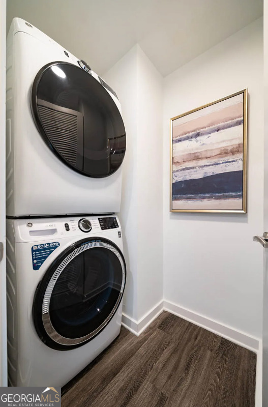 3242 Peachtree Road Northeast, Unit 1408 Atlanta, GA 30305 - Photo 24 of 41 a view of a hallway with washer and dryer