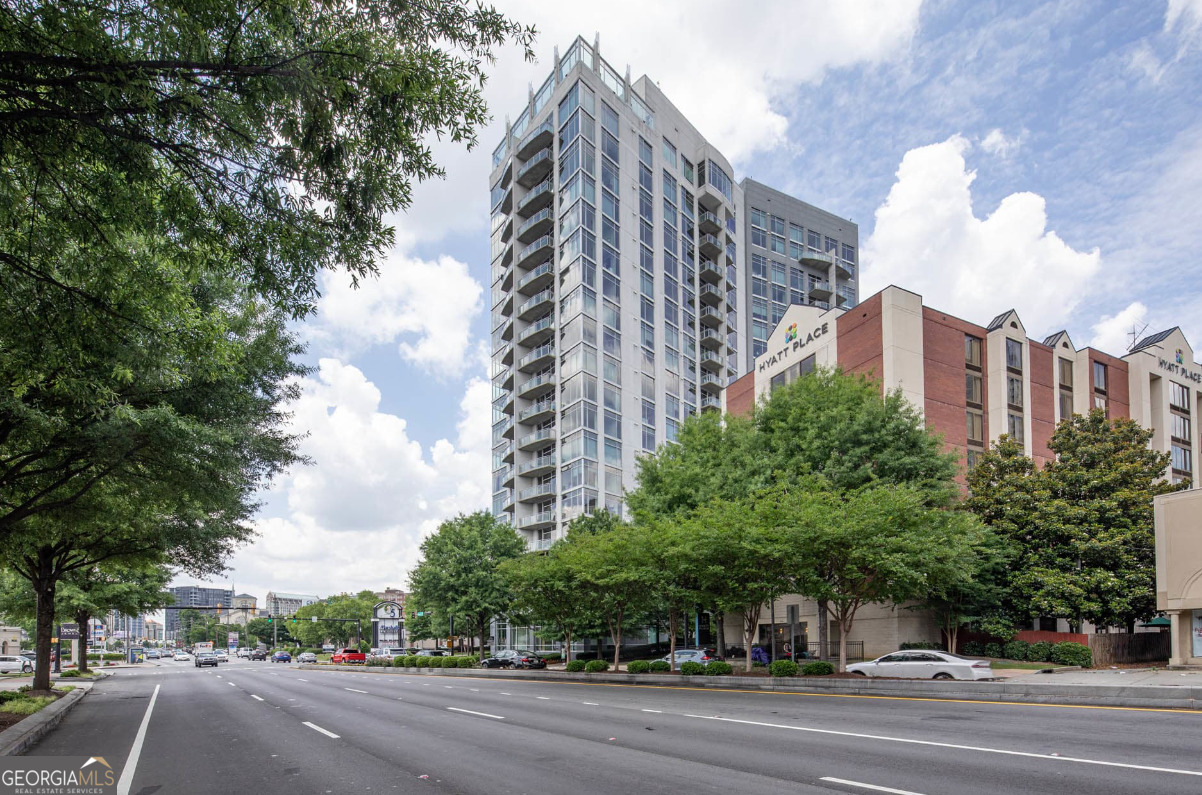 3242 Peachtree Road Northeast, Unit 1408 Atlanta, GA 30305 - Photo 29 of 41 a view of a city with tall buildings