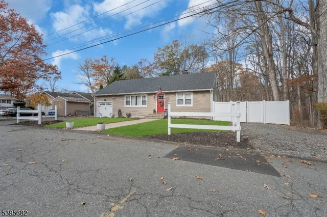 a view of a out door of the house